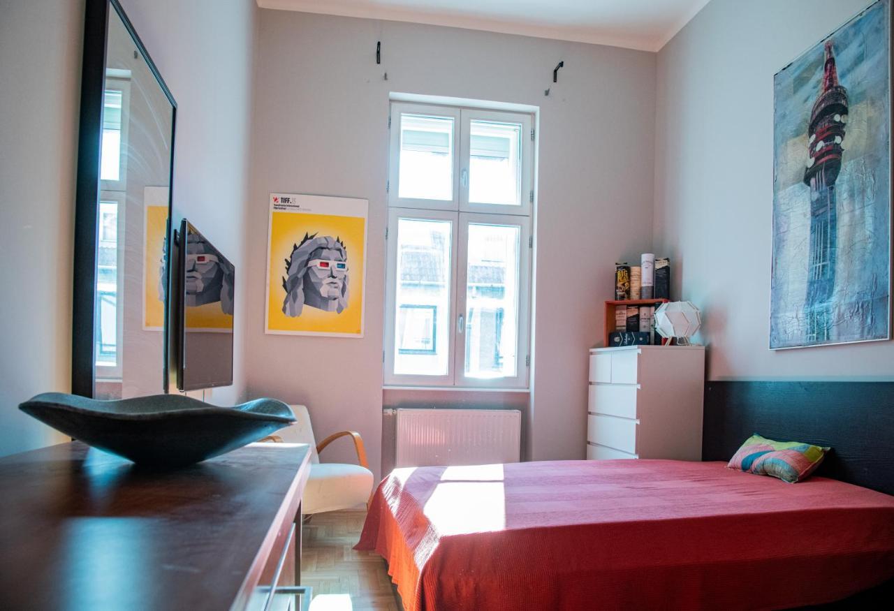 בודפשט Stylishly Redecorated Apartment In Great Location מראה חיצוני תמונה